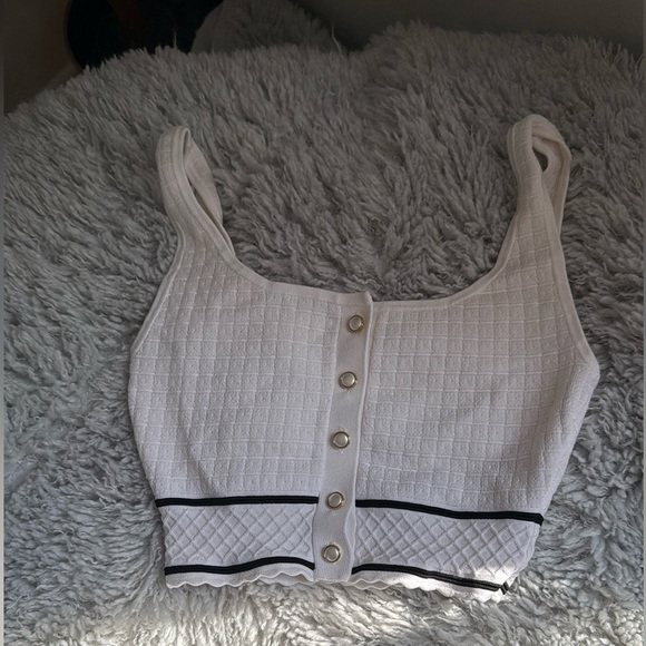 Babaton Sculp knit Button Tank - Picture 4 of 8